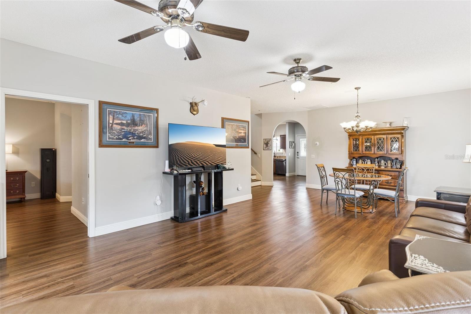 1130 AVENIDA DE LAS CASAS, LADY LAKE, FL, 32159