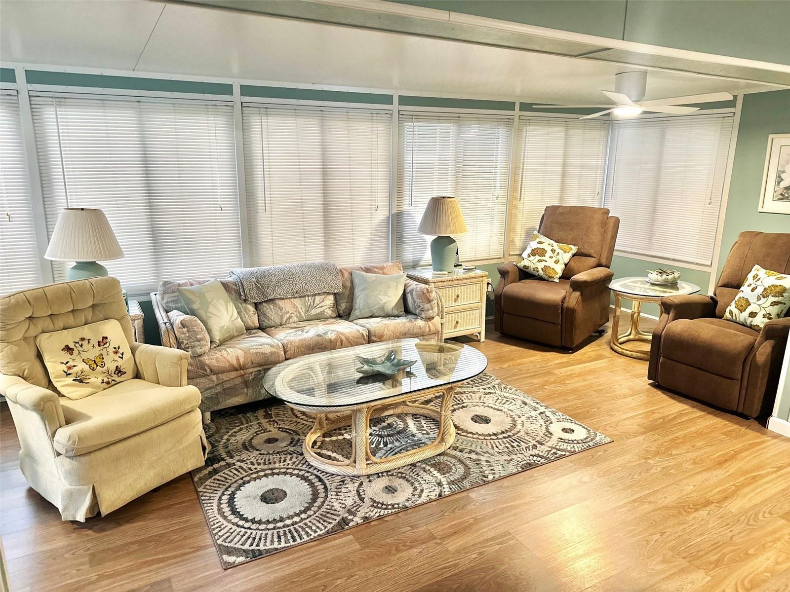 TB8435120 Property Photo