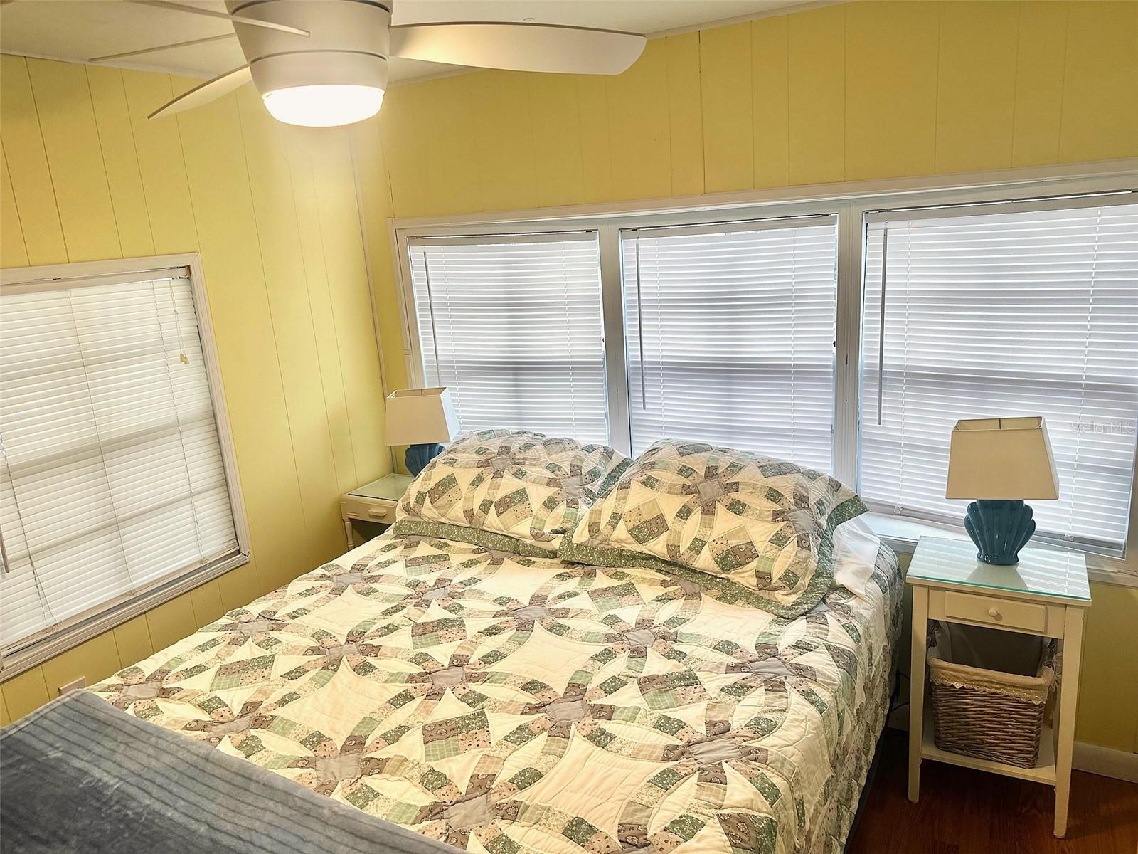 TB8435120 Property Photo