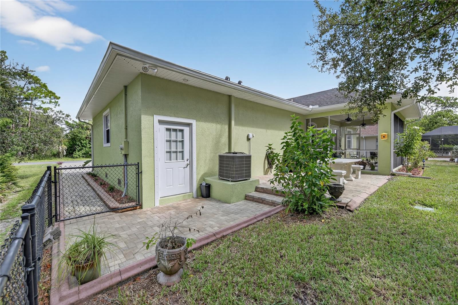 18307 LAKE WORTH BLVD, PORT CHARLOTTE, FL, 33948