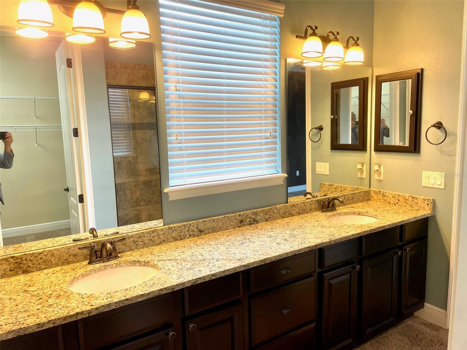 11522 QUIET FOREST DR, TAMPA, FL, 33635