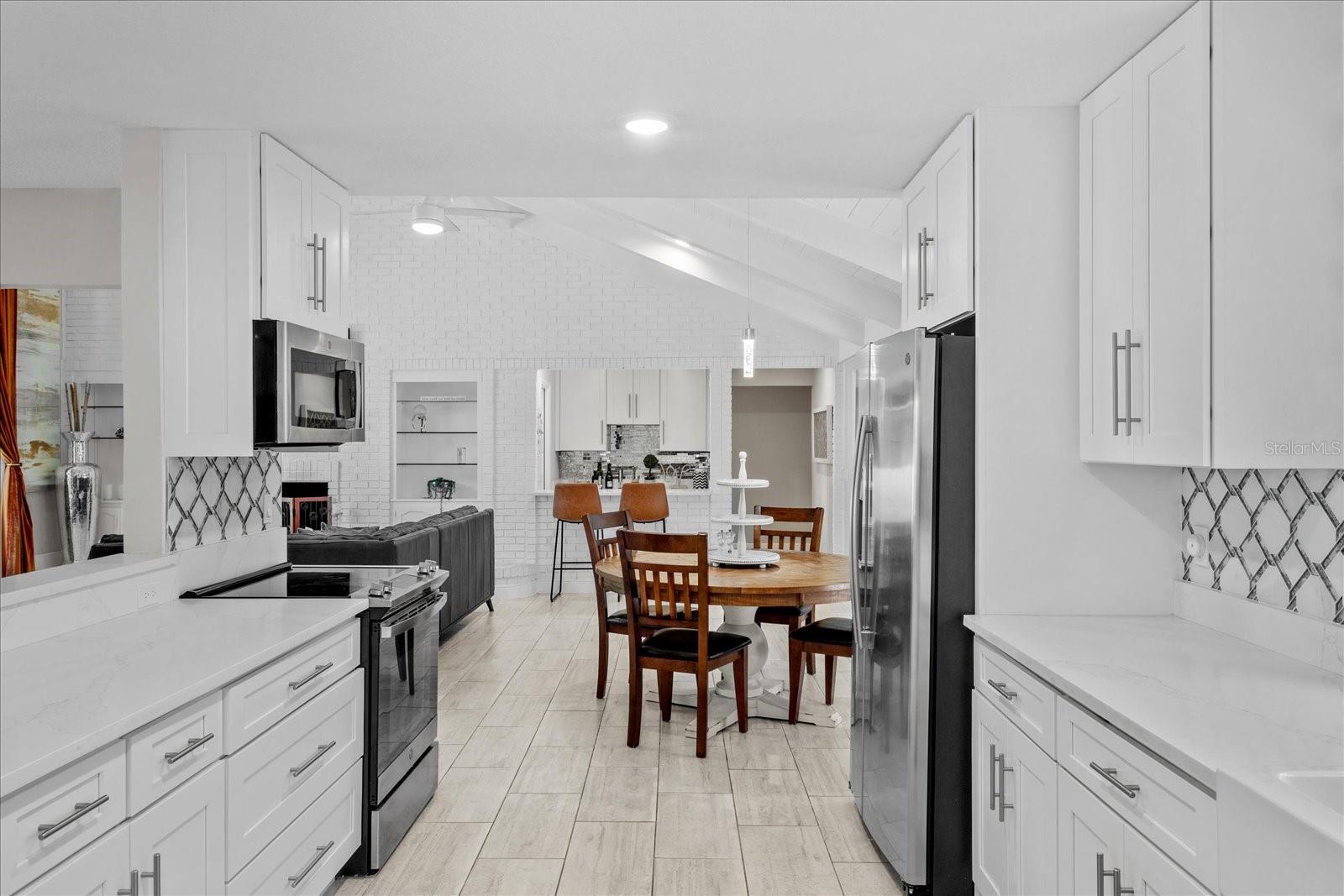 203 S SWEETWATER COVE BLVD, LONGWOOD, FL, 32779