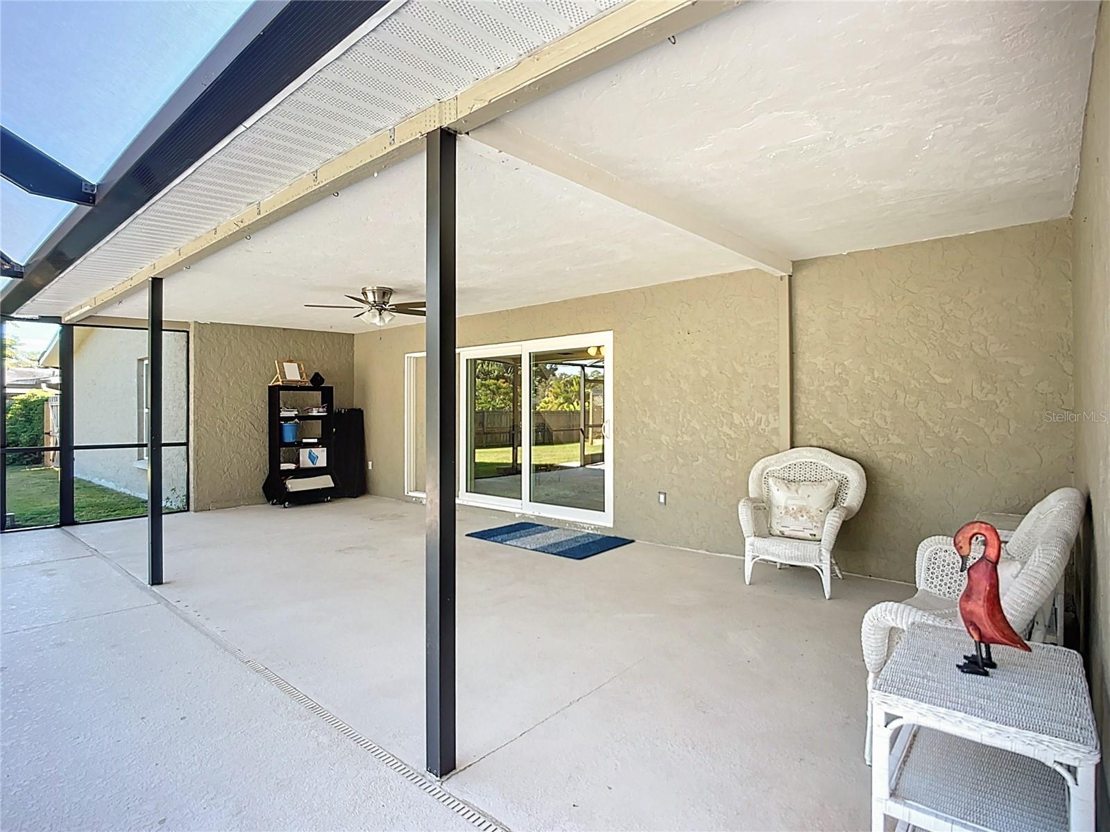 505 E LAKE DR, SARASOTA, FL, 34232