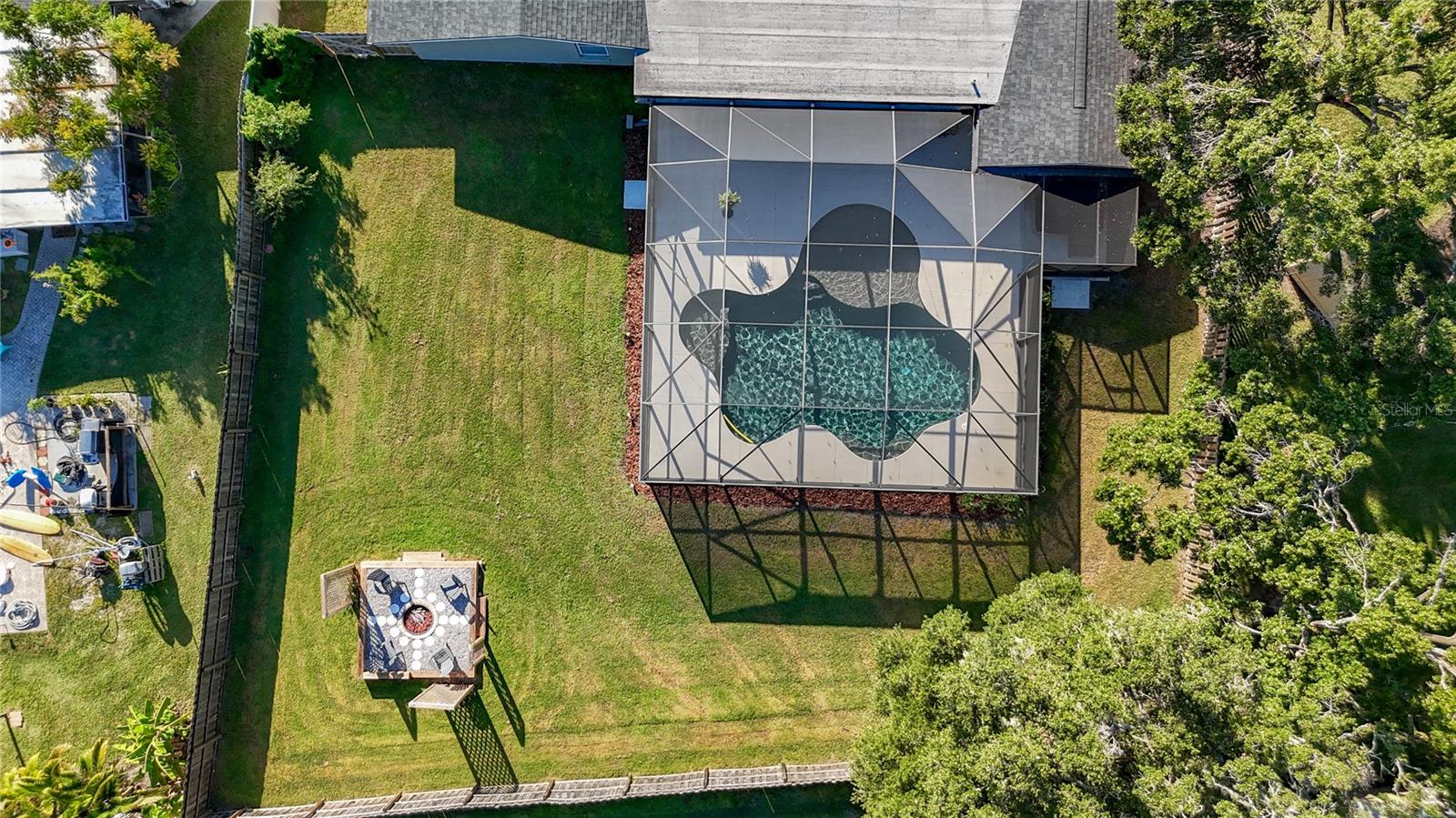 505 E LAKE DR, SARASOTA, FL, 34232