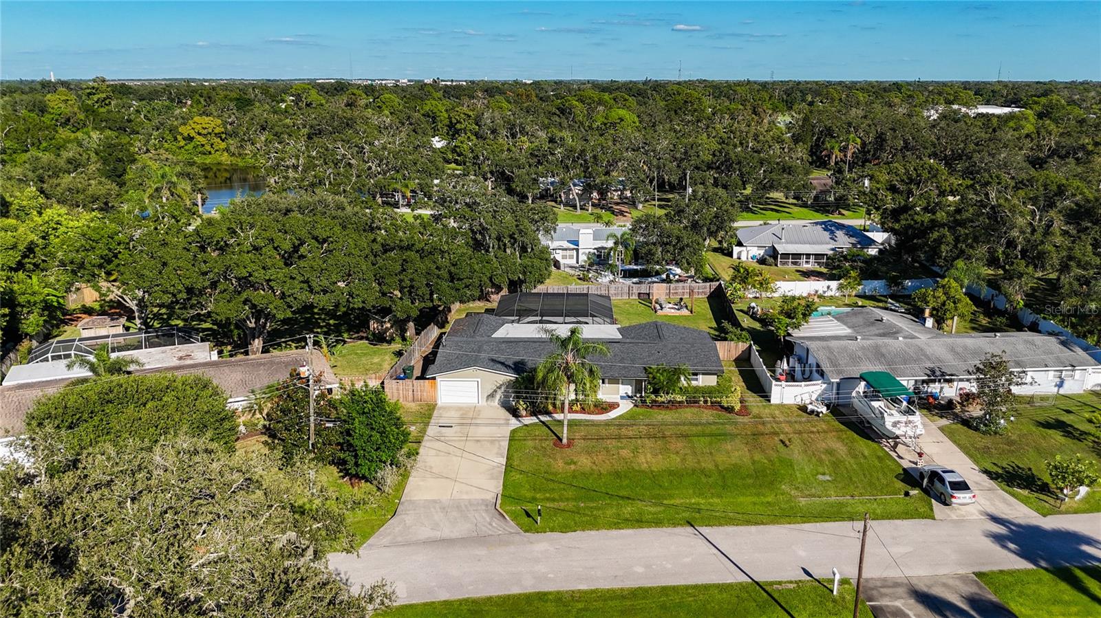 505 E LAKE DR, SARASOTA, FL, 34232