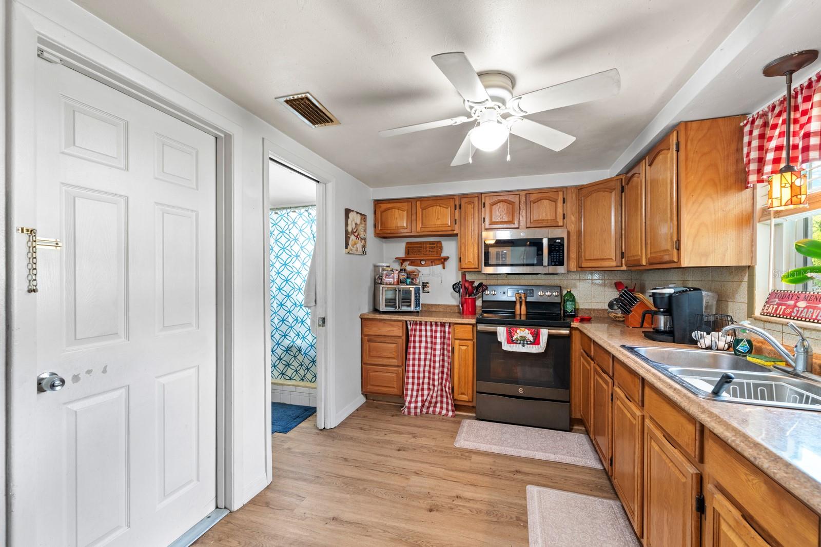 11214 RHONDA AVE, PORT RICHEY, FL, 34668