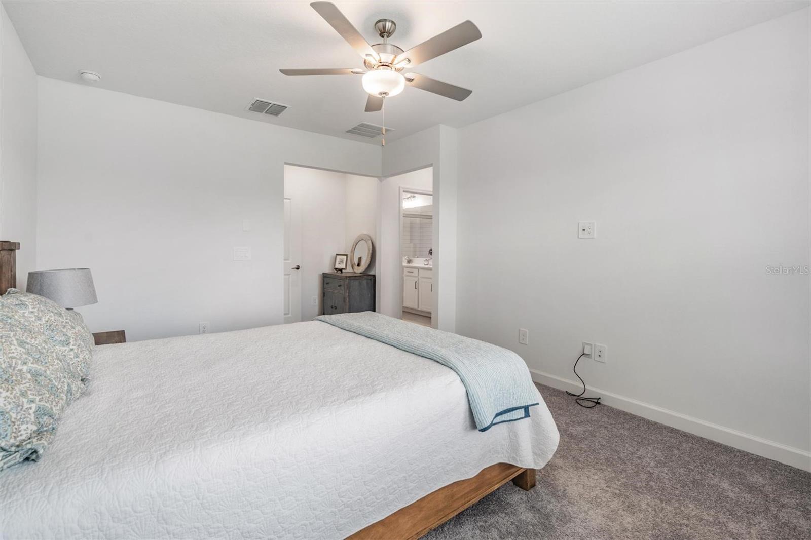 10935 GABLE DIG LOOP, SAN ANTONIO, FL, 33576