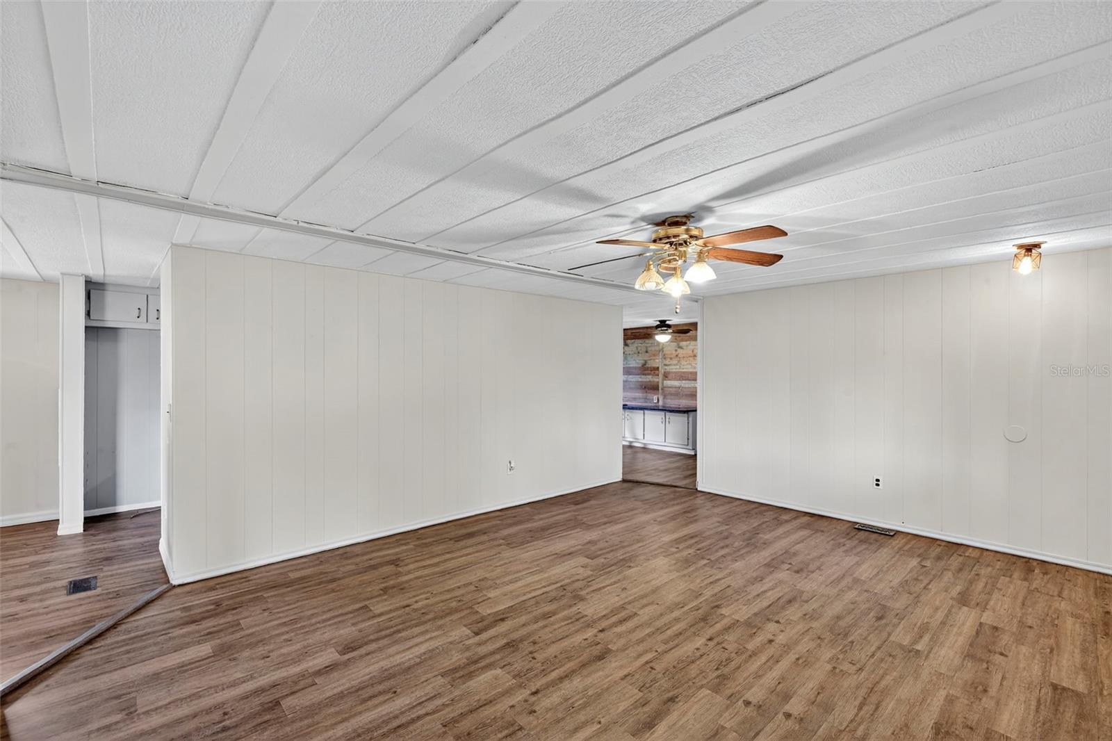 37016 WATERSIDE DR, ZEPHYRHILLS, FL, 33541