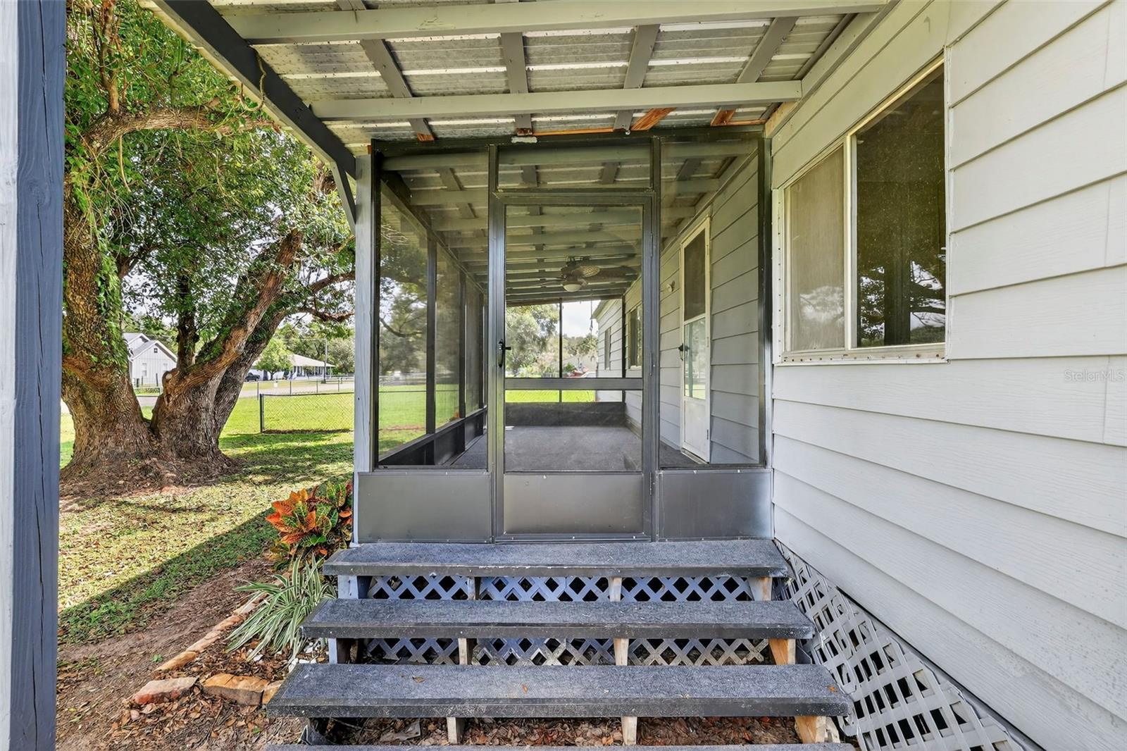 37016 WATERSIDE DR, ZEPHYRHILLS, FL, 33541