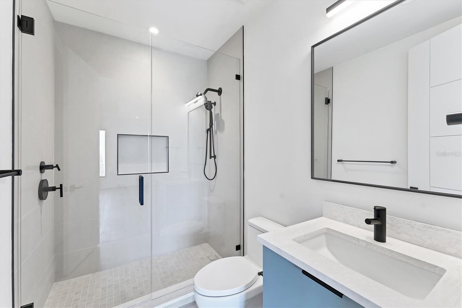 TB8435241 Property Photo