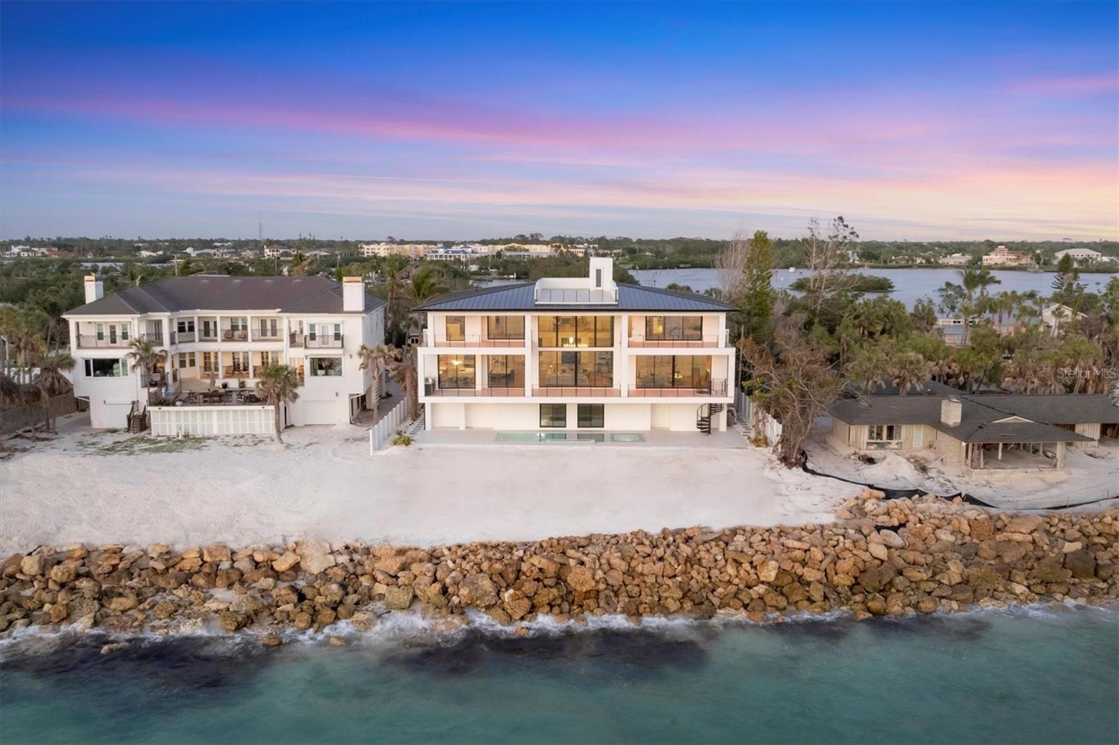 TB8435241 Property Photo