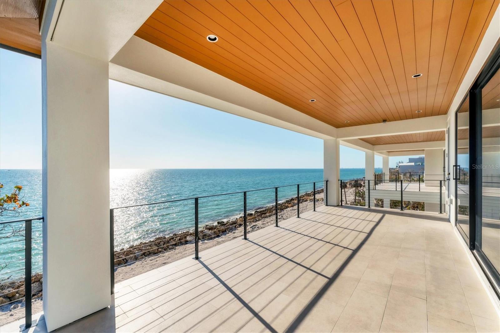 TB8435241 Property Photo