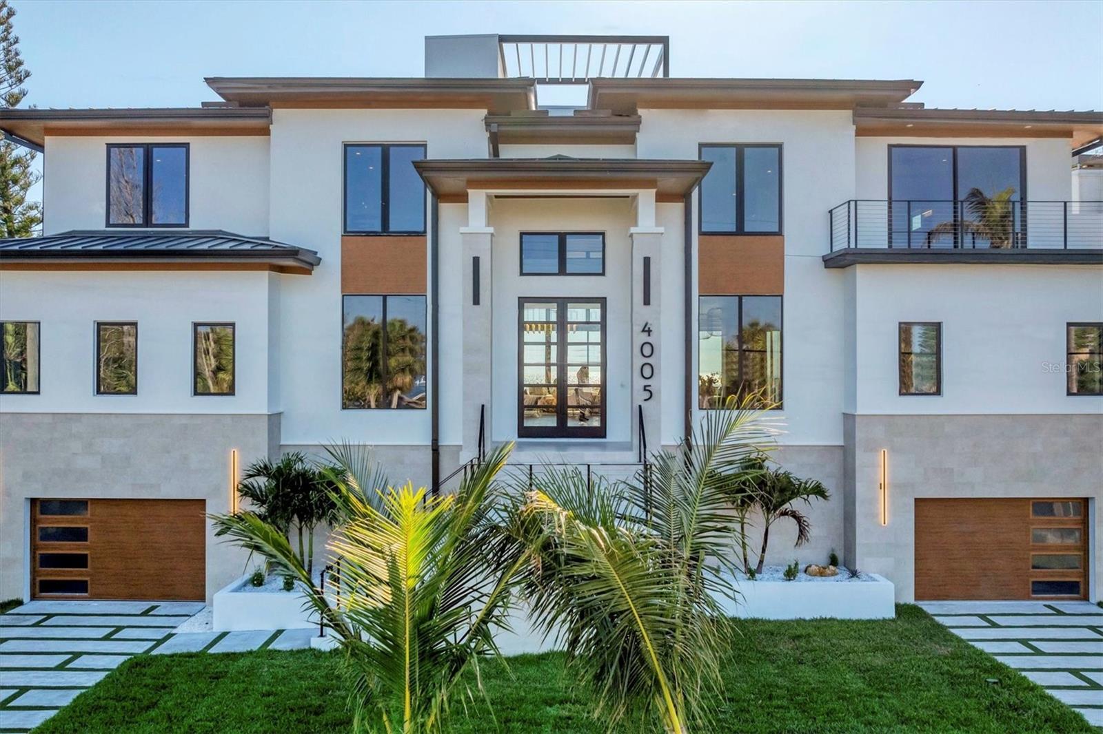 TB8435241 Property Photo