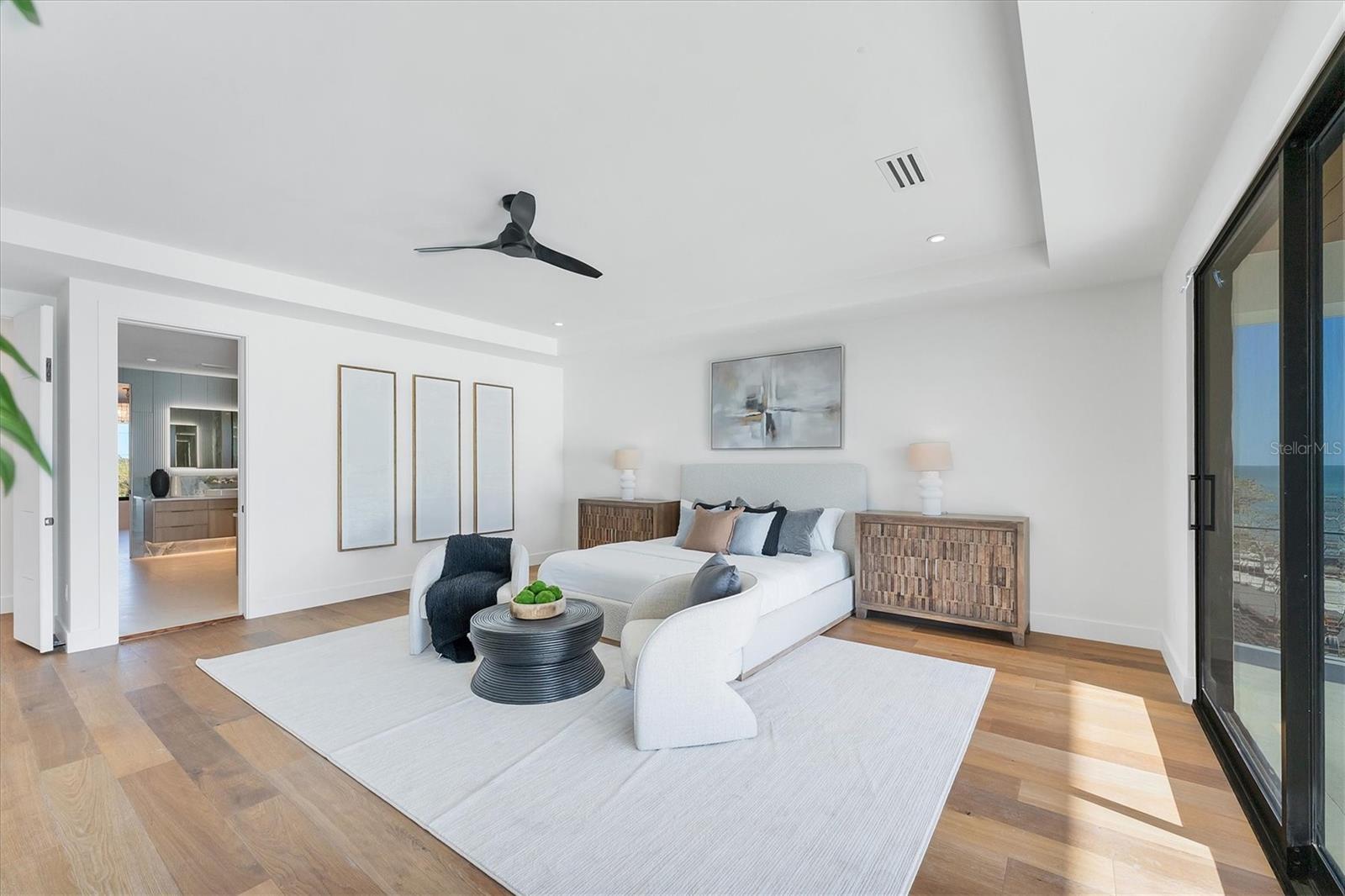 TB8435241 Property Photo