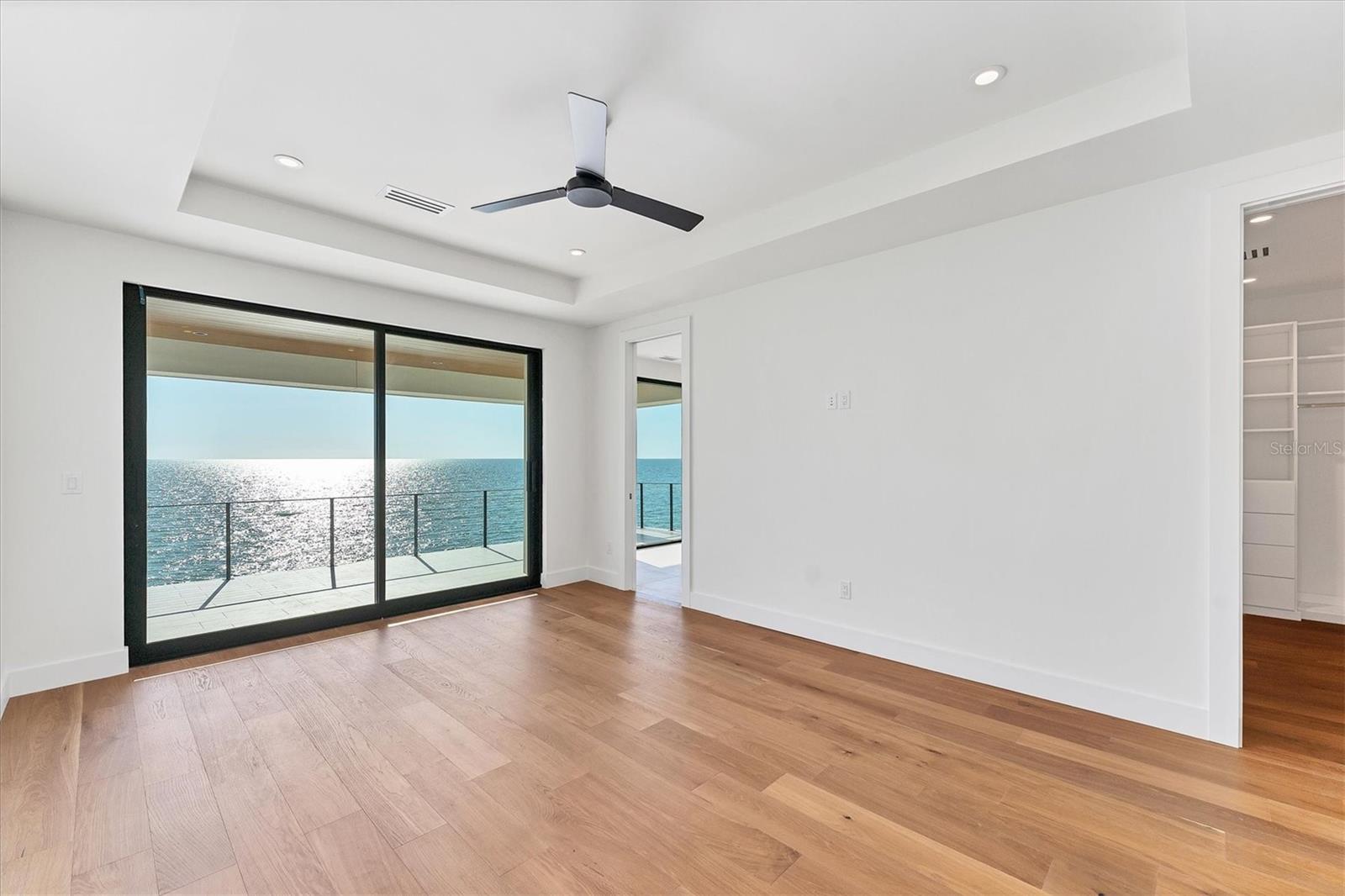 TB8435241 Property Photo