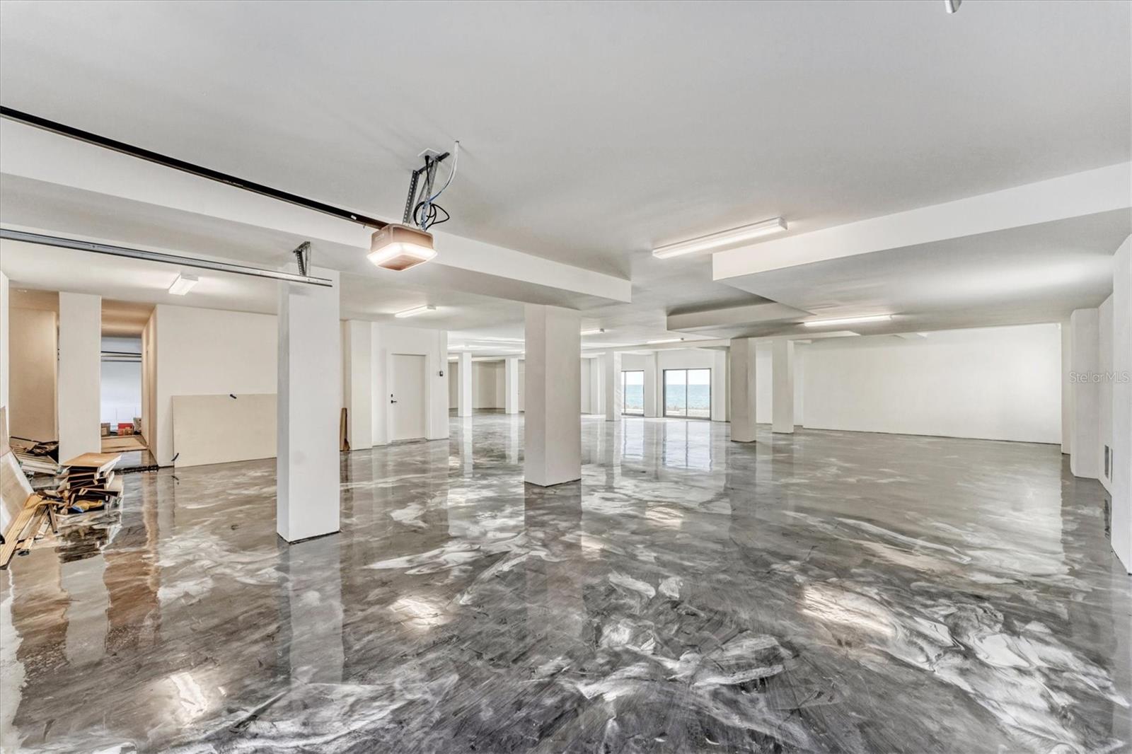 TB8435241 Property Photo