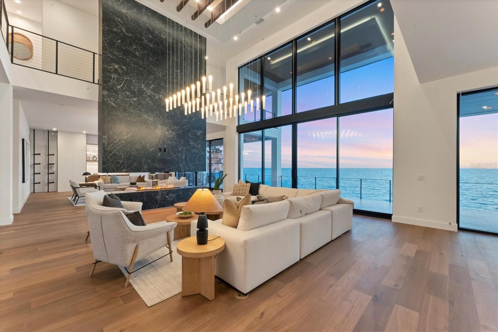 TB8435241 Property Photo