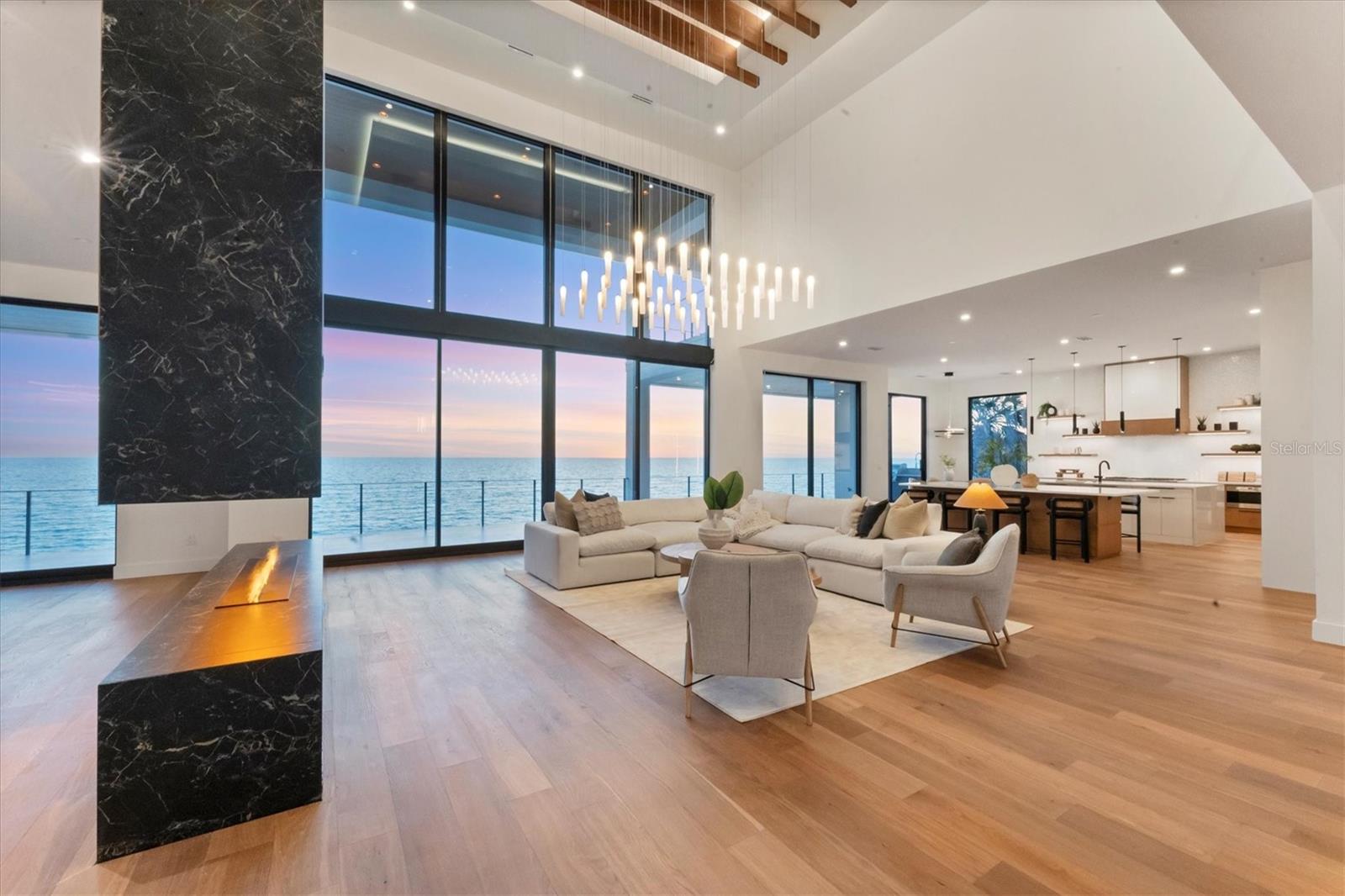 TB8435241 Property Photo