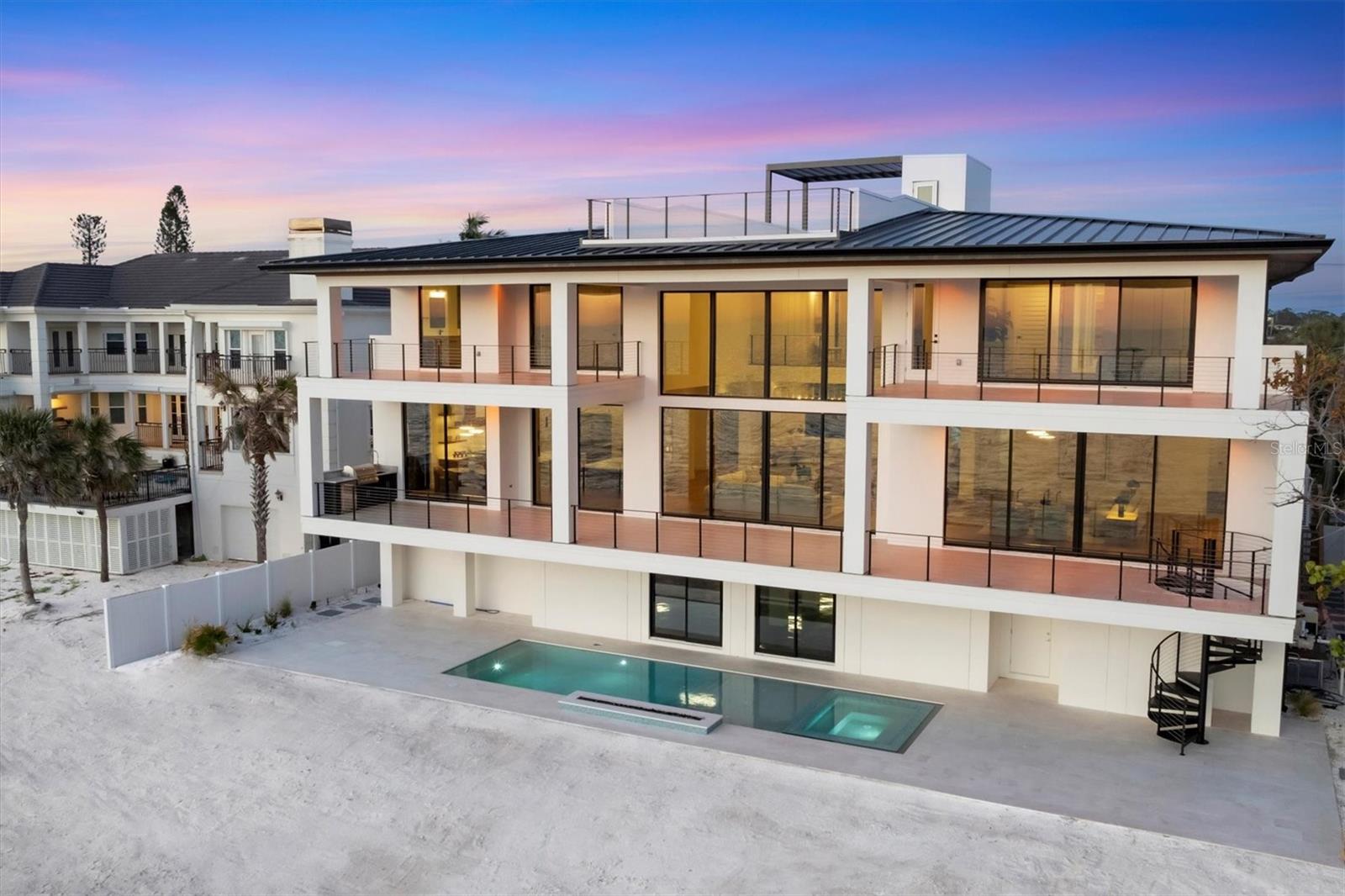 TB8435241 Property Photo