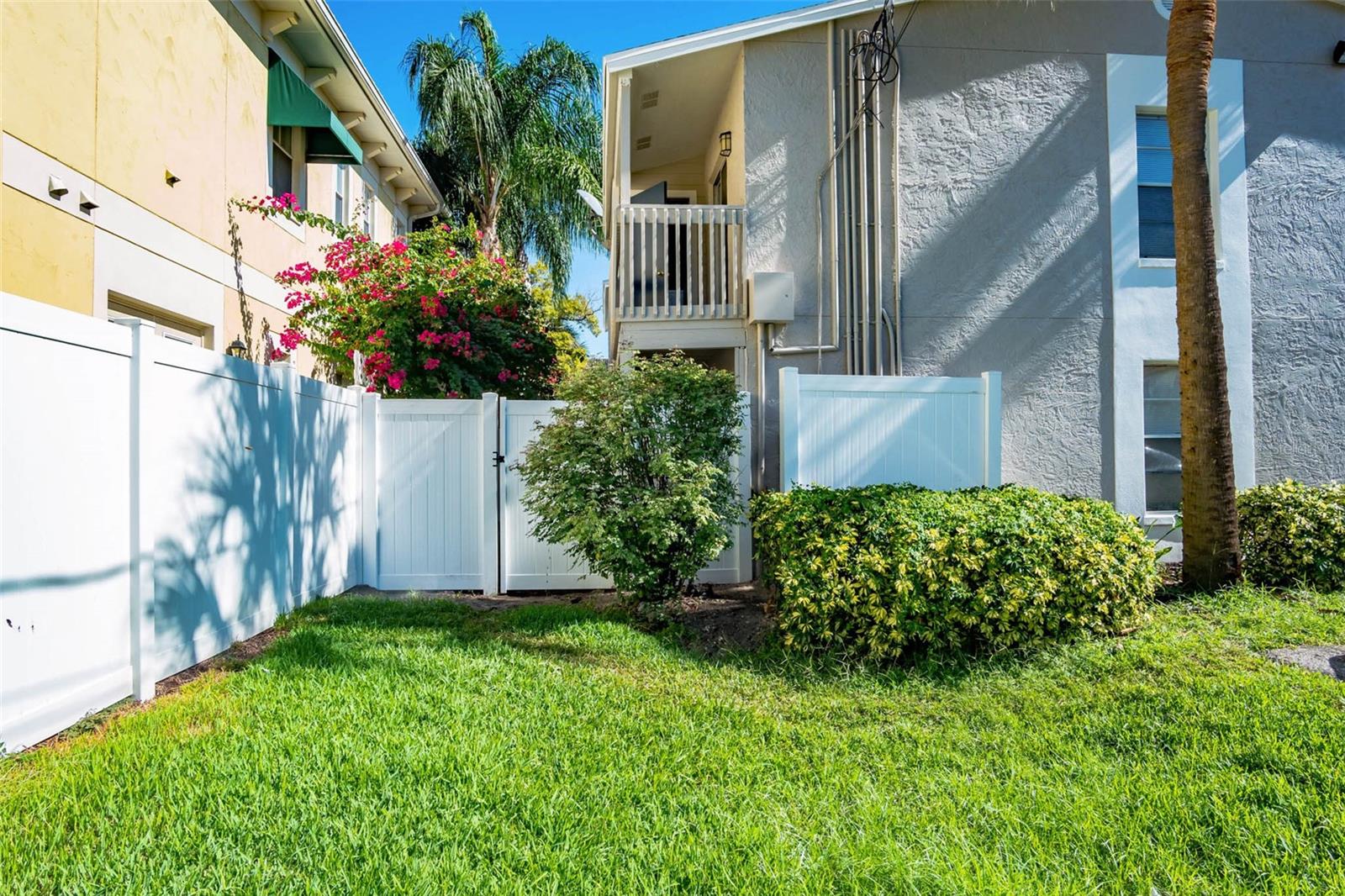 408 and 410 S TAMPANIA, TAMPA, FL, 33609