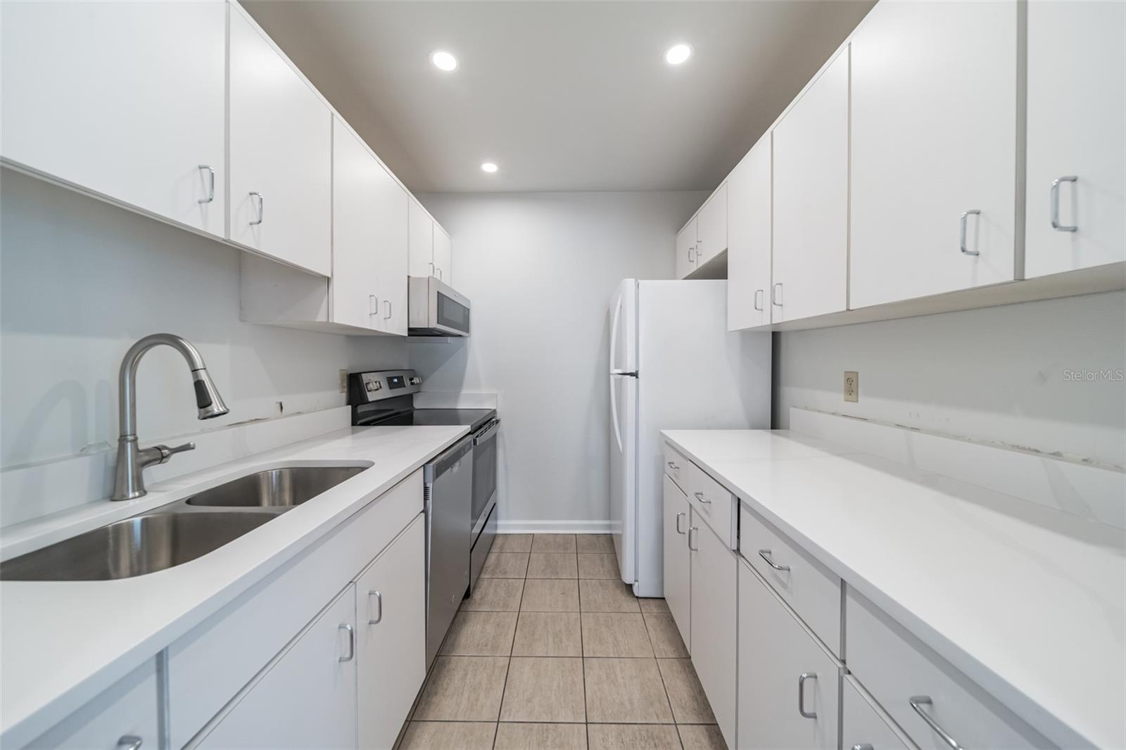 408 and 410 S TAMPANIA, TAMPA, FL, 33609