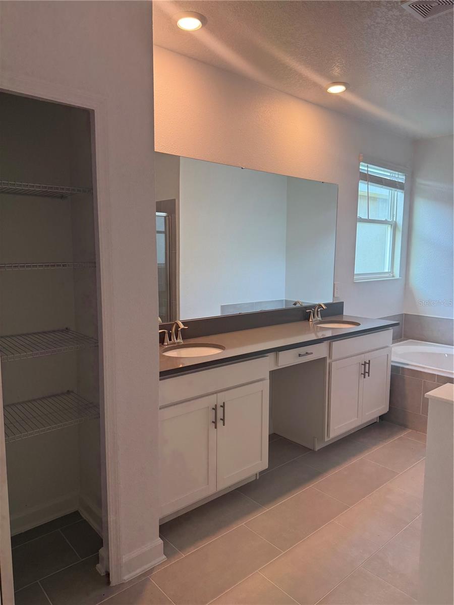 1123 KINGSBARN ST, DAVENPORT, FL, 33896