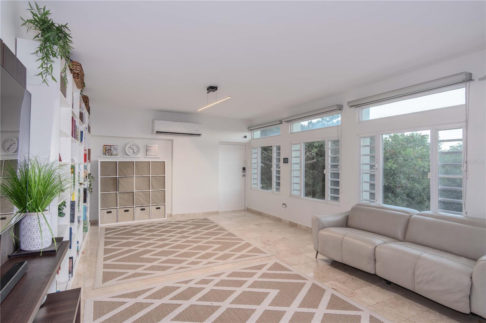 PR9116534 Property Photo