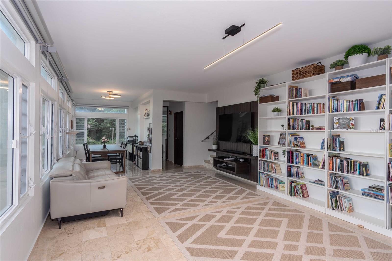 PR9116534 Property Photo