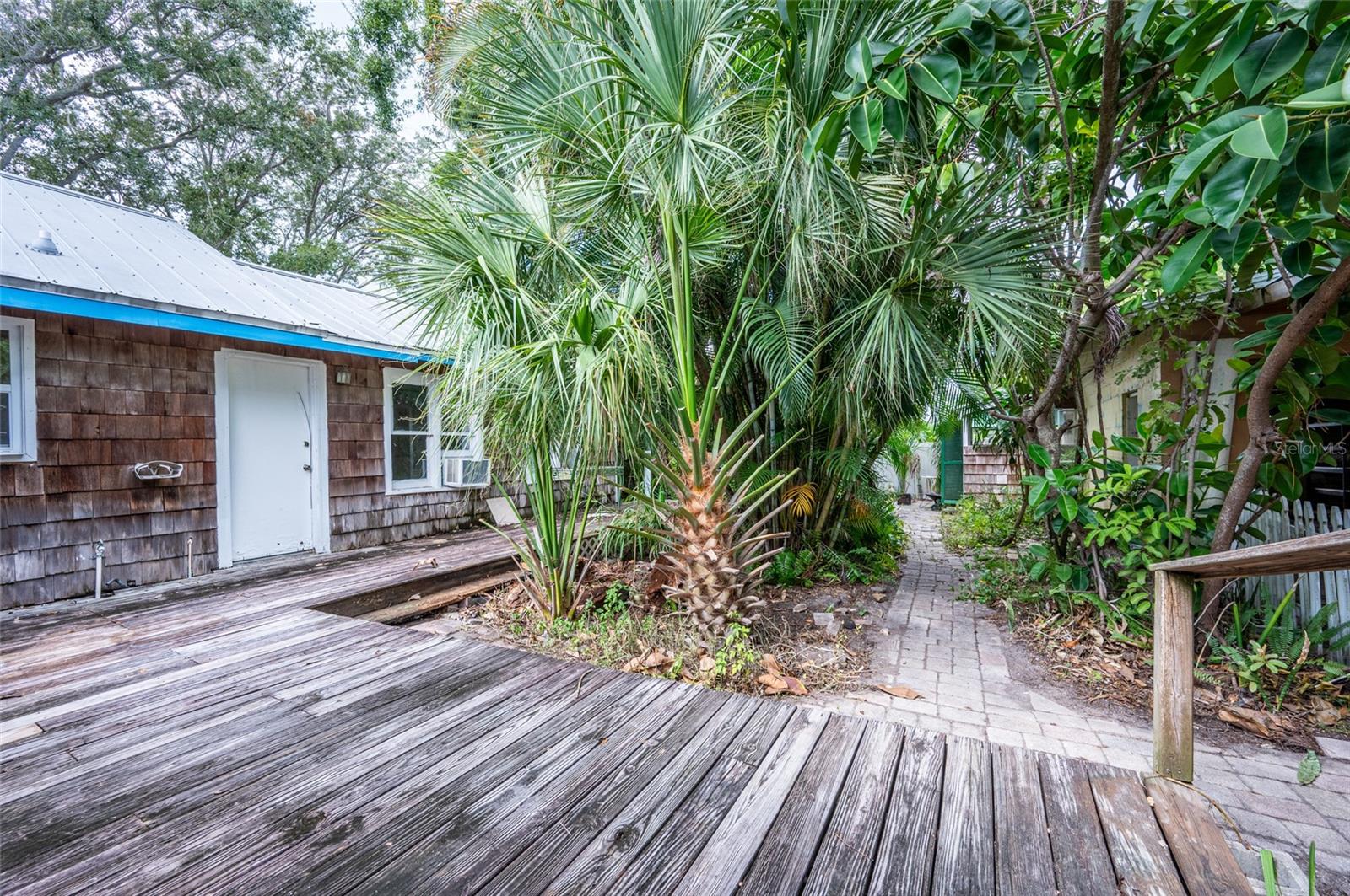 747 42ND ST, SARASOTA, FL, 34234