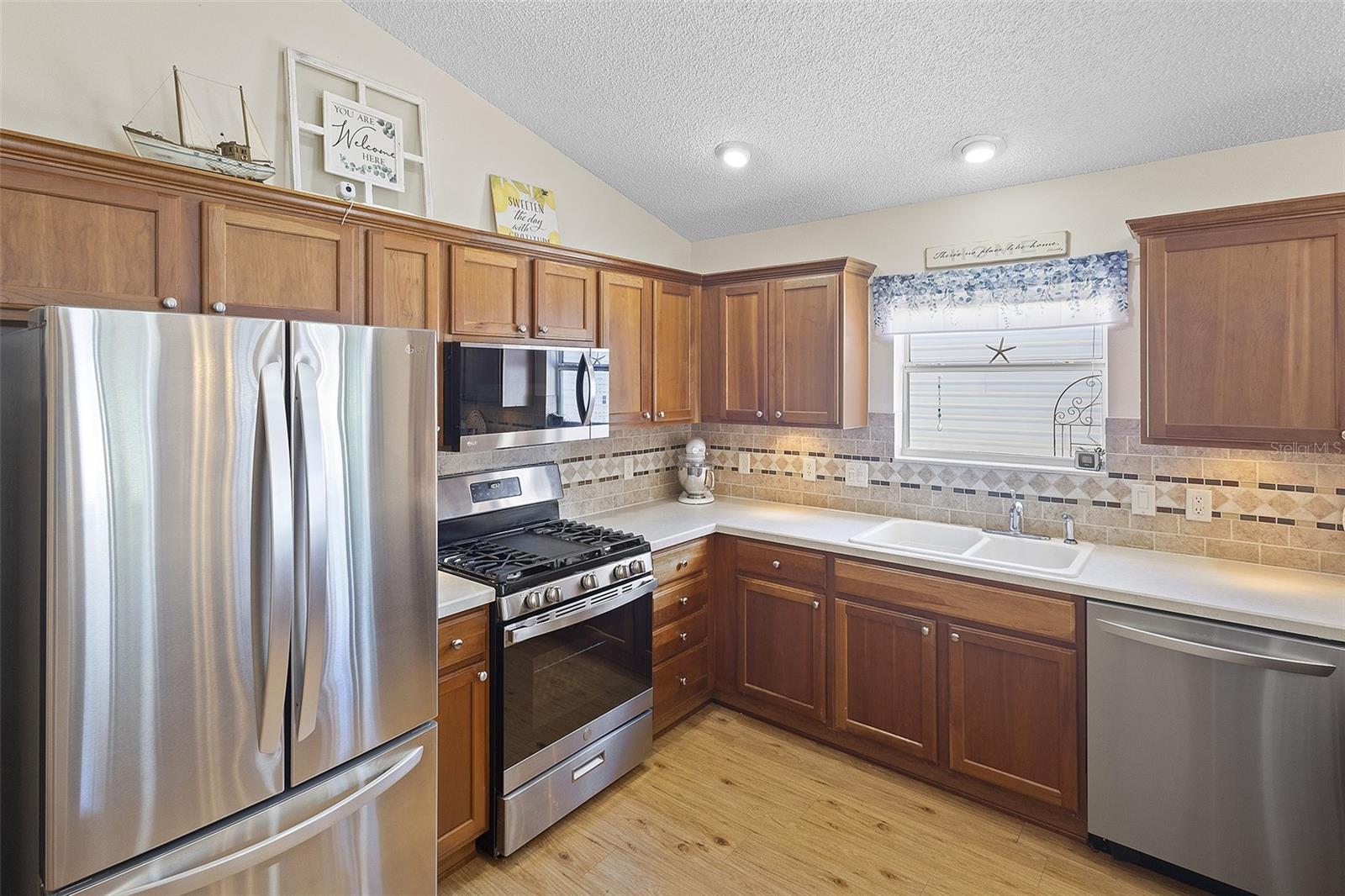 2053 DUVAL CT, THE VILLAGES, FL, 32162