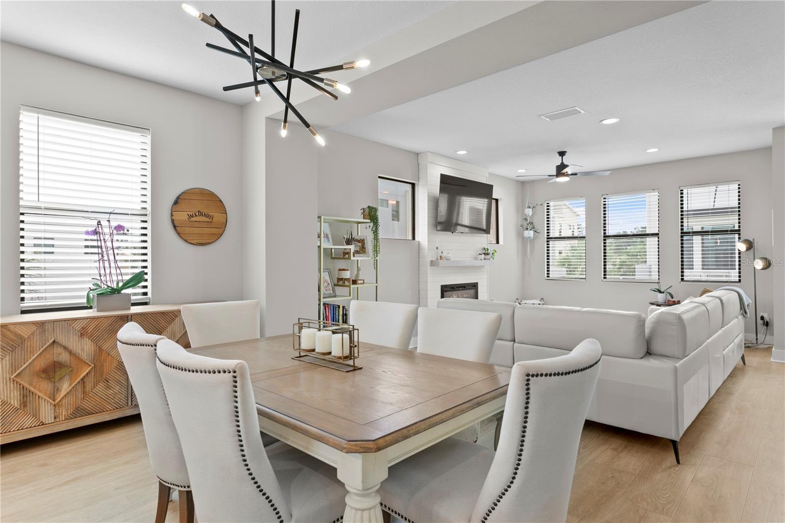 2560 12TH TER N, ST PETERSBURG, FL, 33713