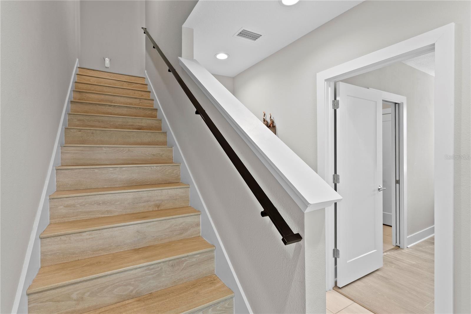 2560 12TH TER N, ST PETERSBURG, FL, 33713