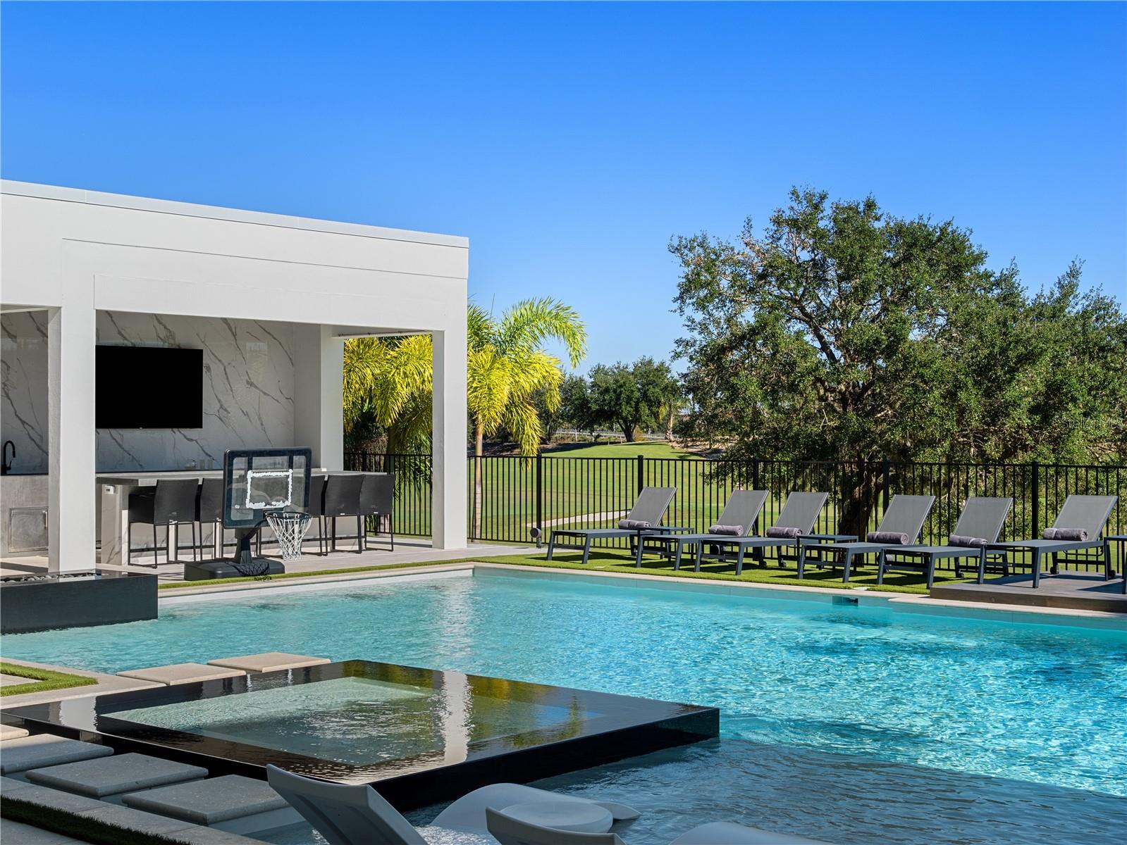 O6350383 Property Photo