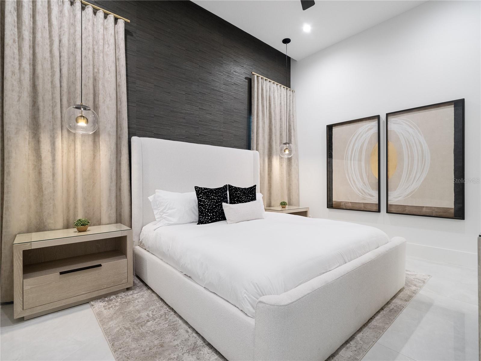 O6350383 Property Photo