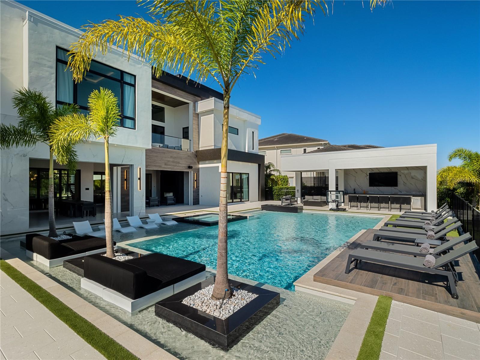 O6350383 Property Photo