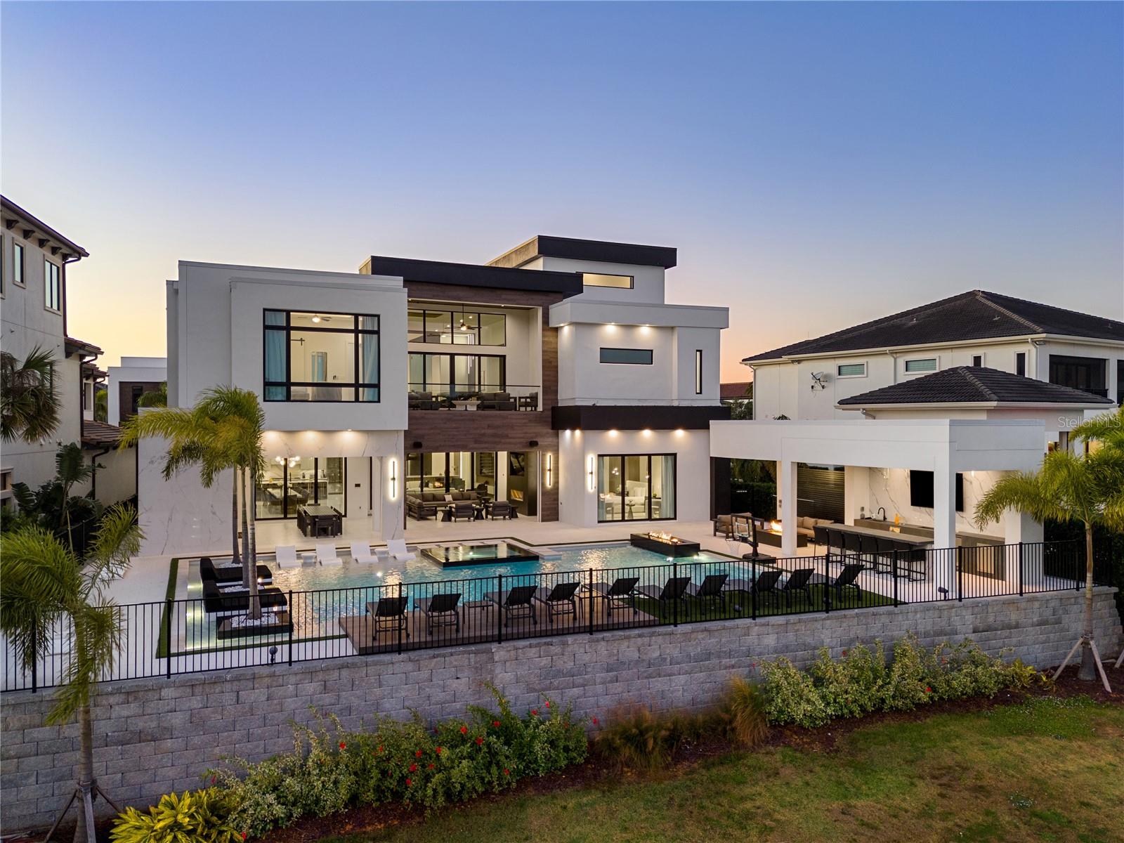 O6350383 Property Photo