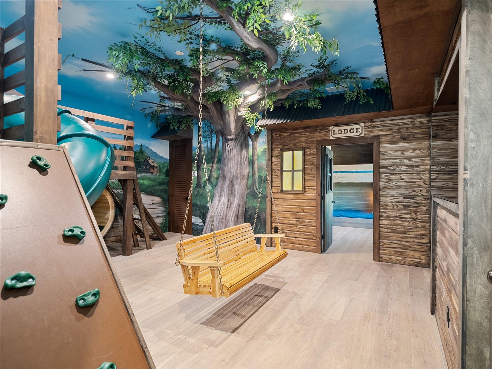 O6350383 Property Photo