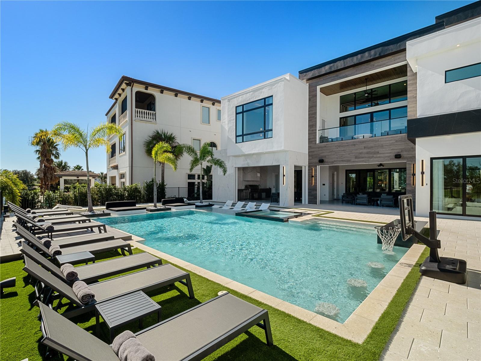 O6350383 Property Photo