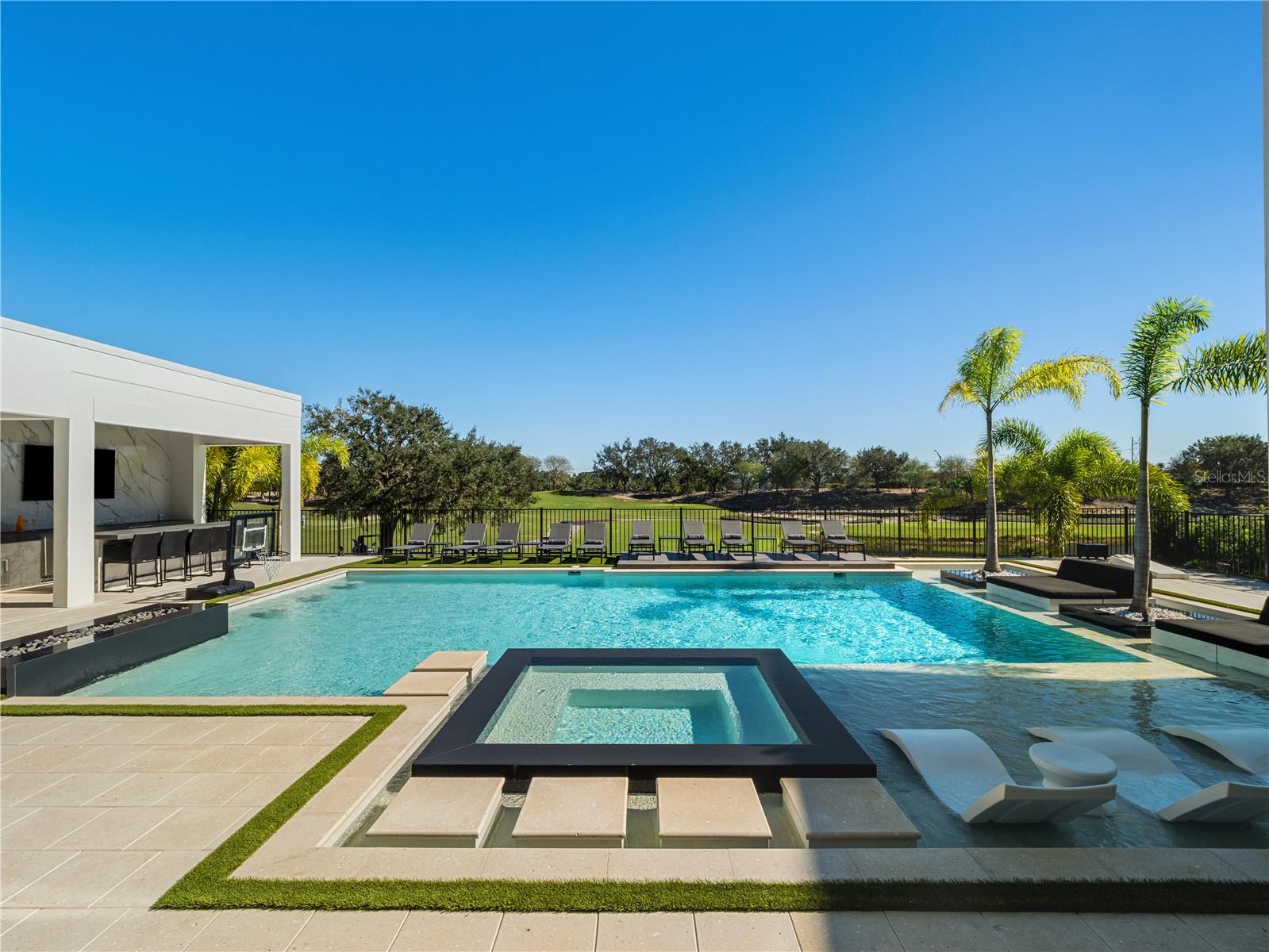 O6350383 Property Photo