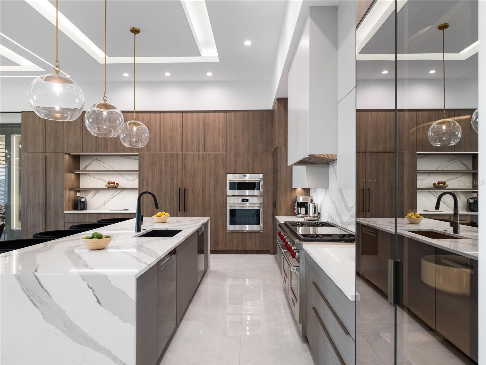 O6350383 Property Photo