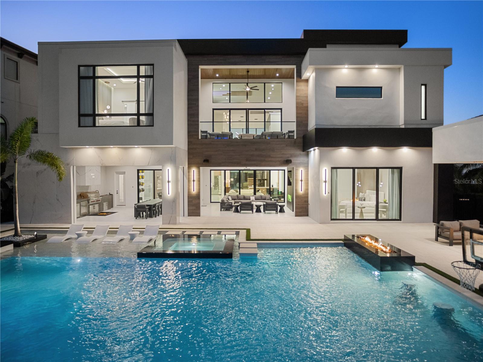 O6350383 Property Photo