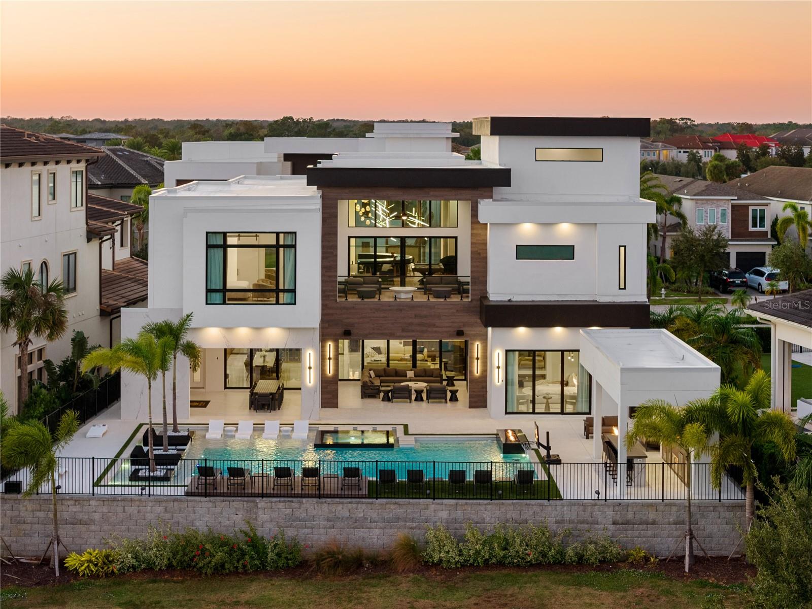 O6350383 Property Photo