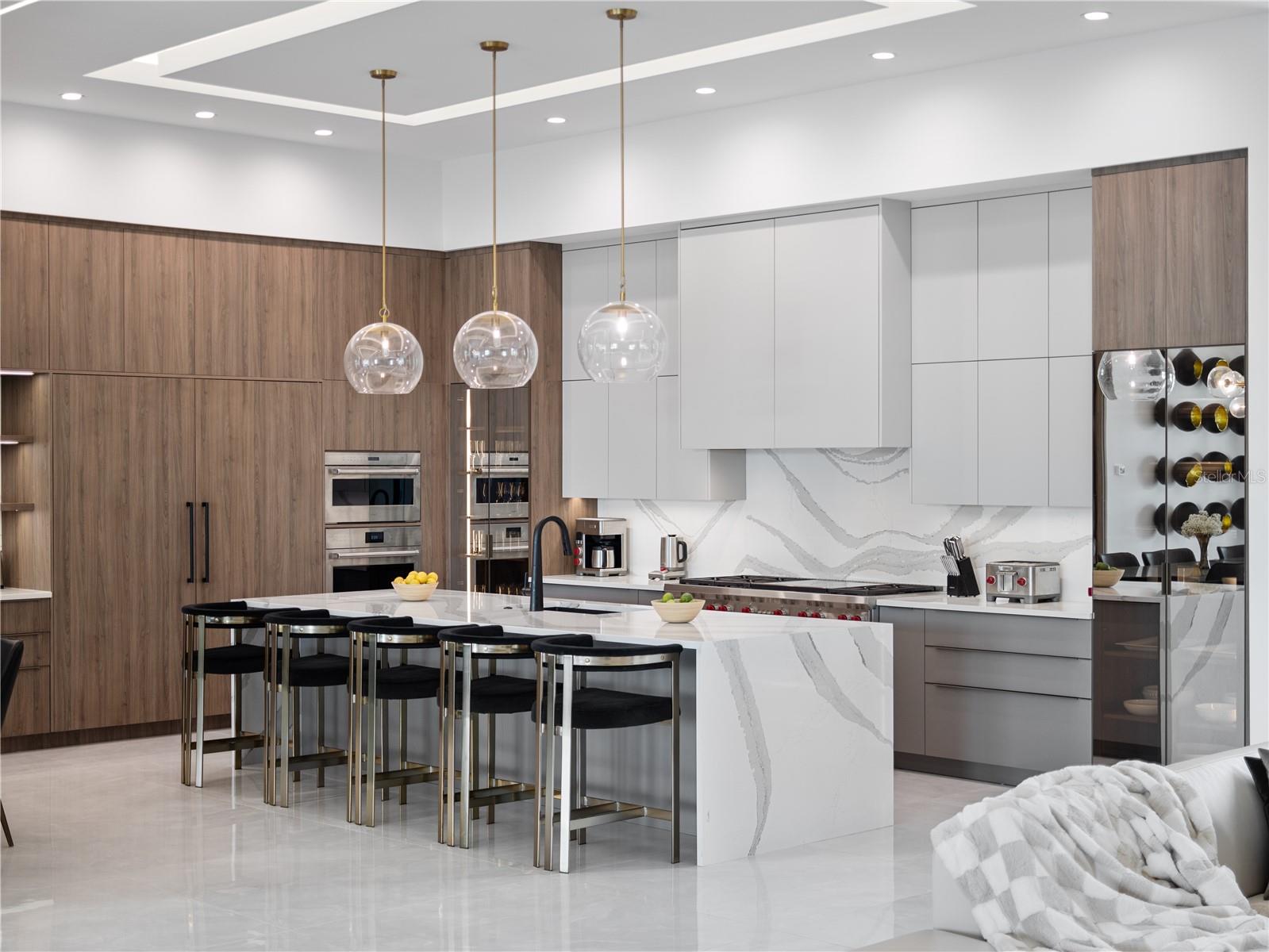 O6350383 Property Photo