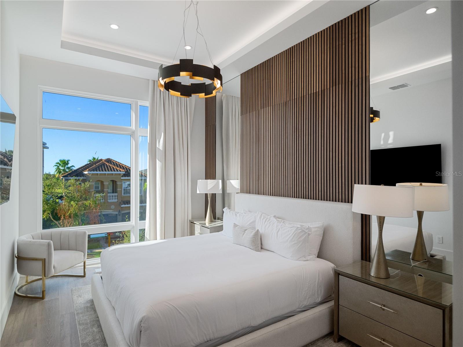 O6350383 Property Photo