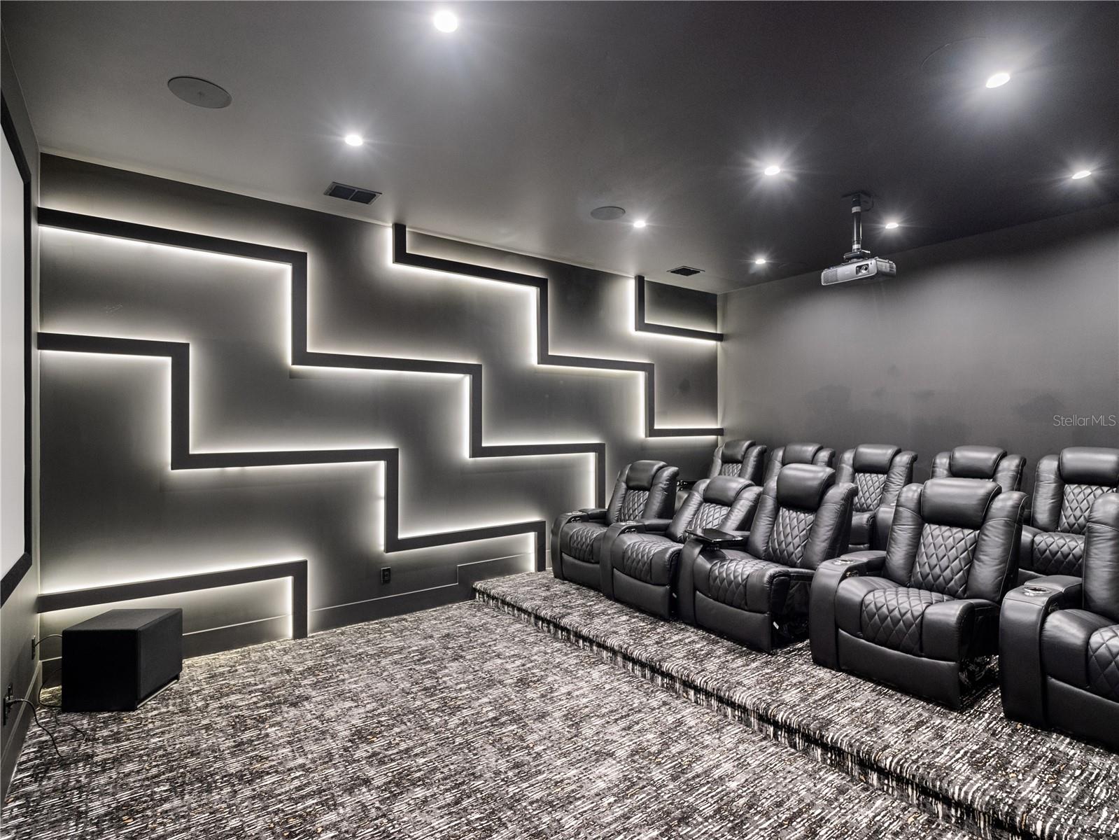 O6350383 Property Photo