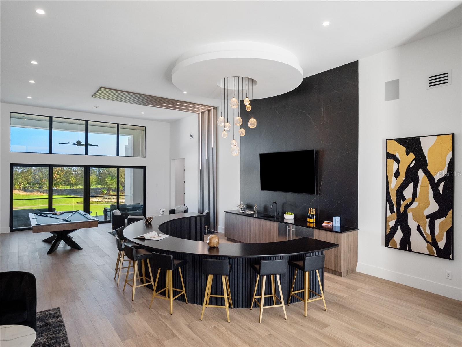 O6350383 Property Photo