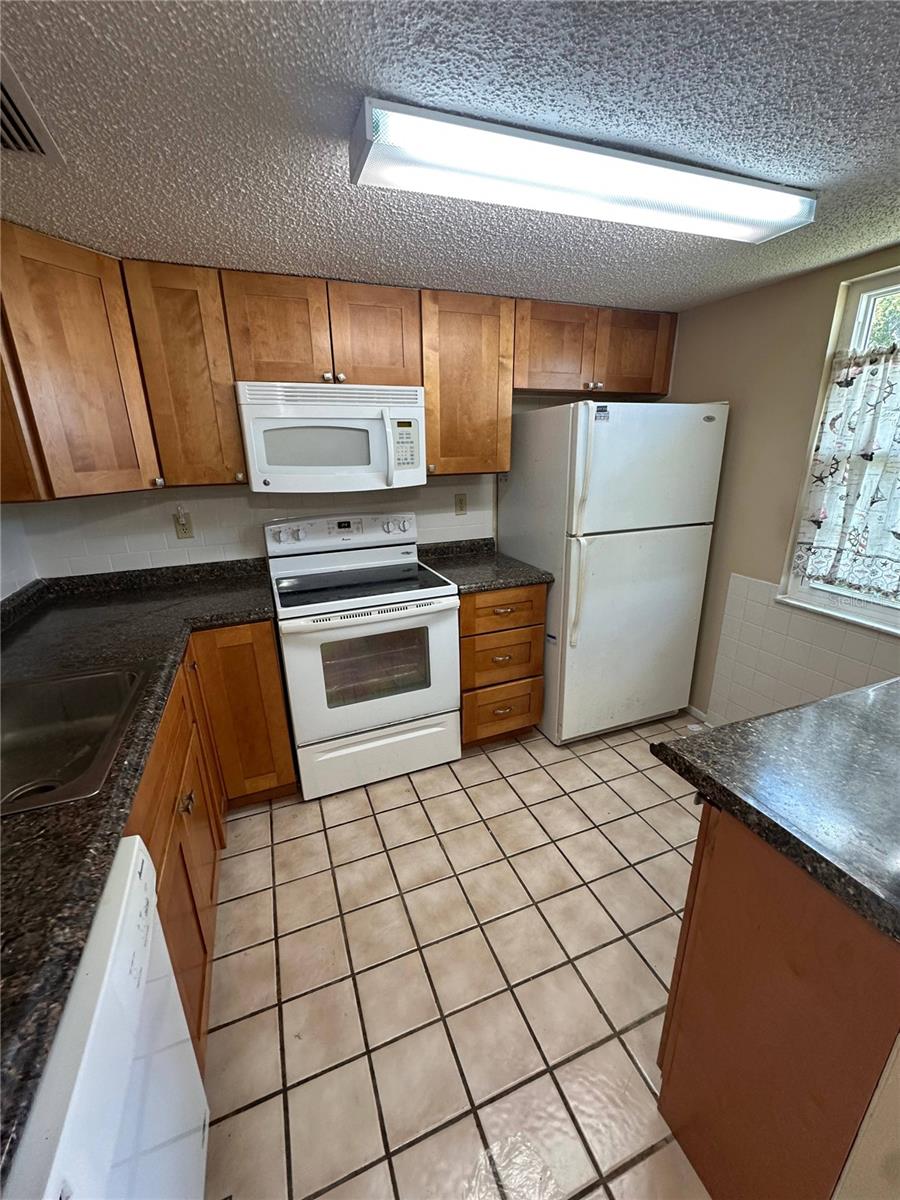 11130 CARRIAGE HILL DR #4, PORT RICHEY, FL, 34668