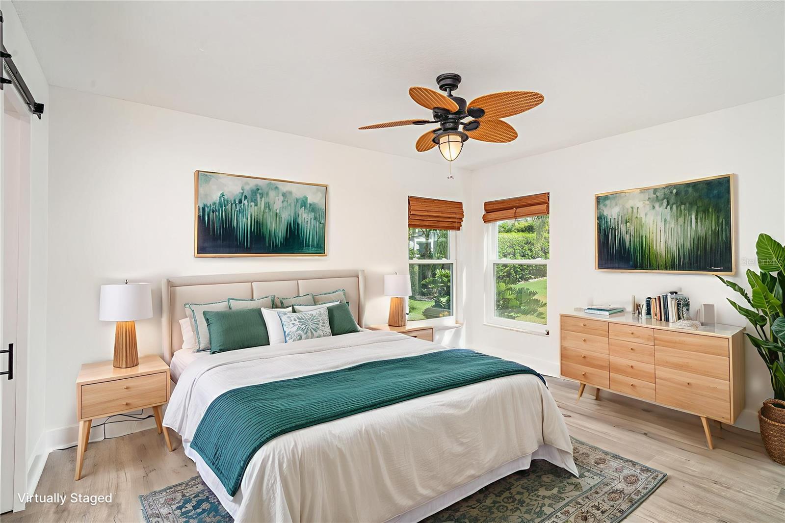 2048 BERRY ROBERTS DR, SUN CITY CENTER, FL, 33573