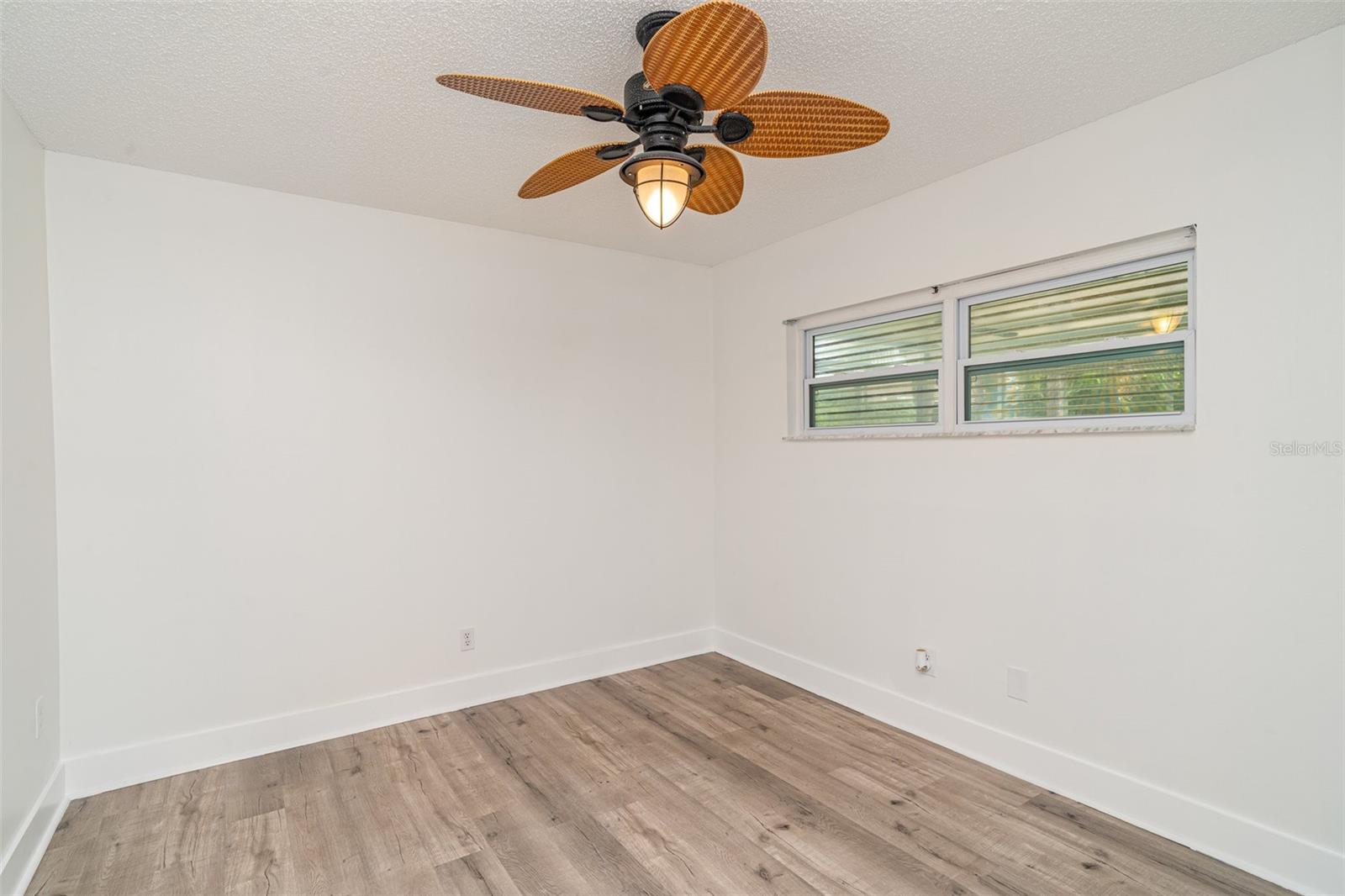 2048 BERRY ROBERTS DR, SUN CITY CENTER, FL, 33573