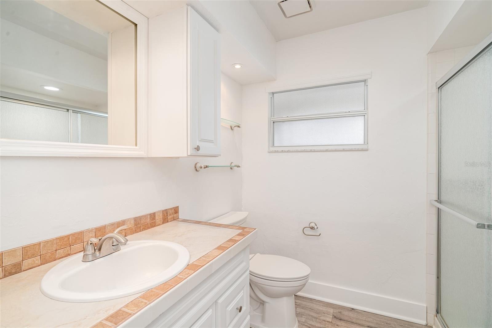 2048 BERRY ROBERTS DR, SUN CITY CENTER, FL, 33573